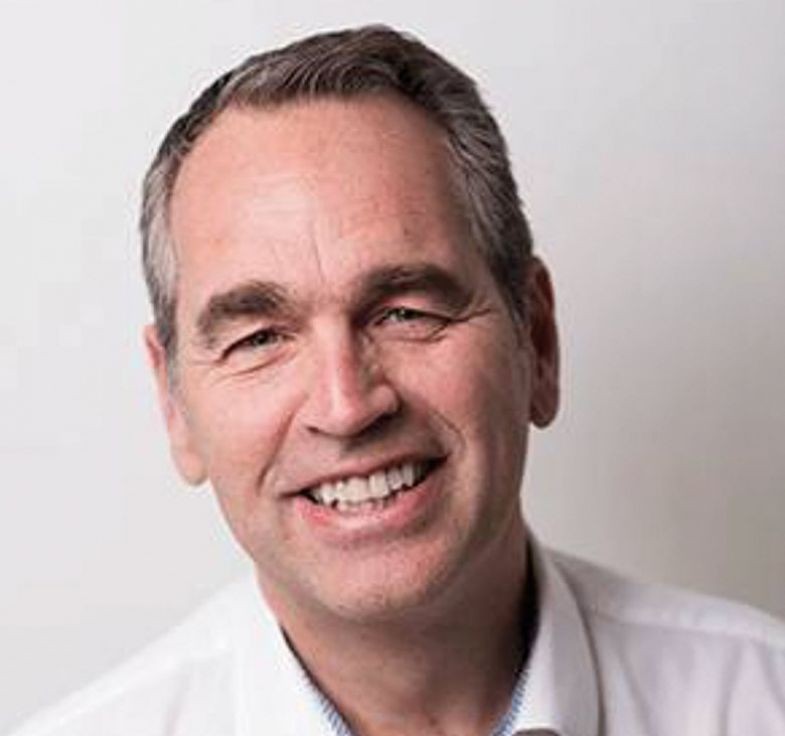 Lee Elliot-Major Lee Elliot-Major